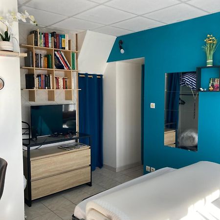 Chez Stella 1 Piece Canape Lit Deux Personnes, Cuisine, Sdb Separee Caylus Εξωτερικό φωτογραφία