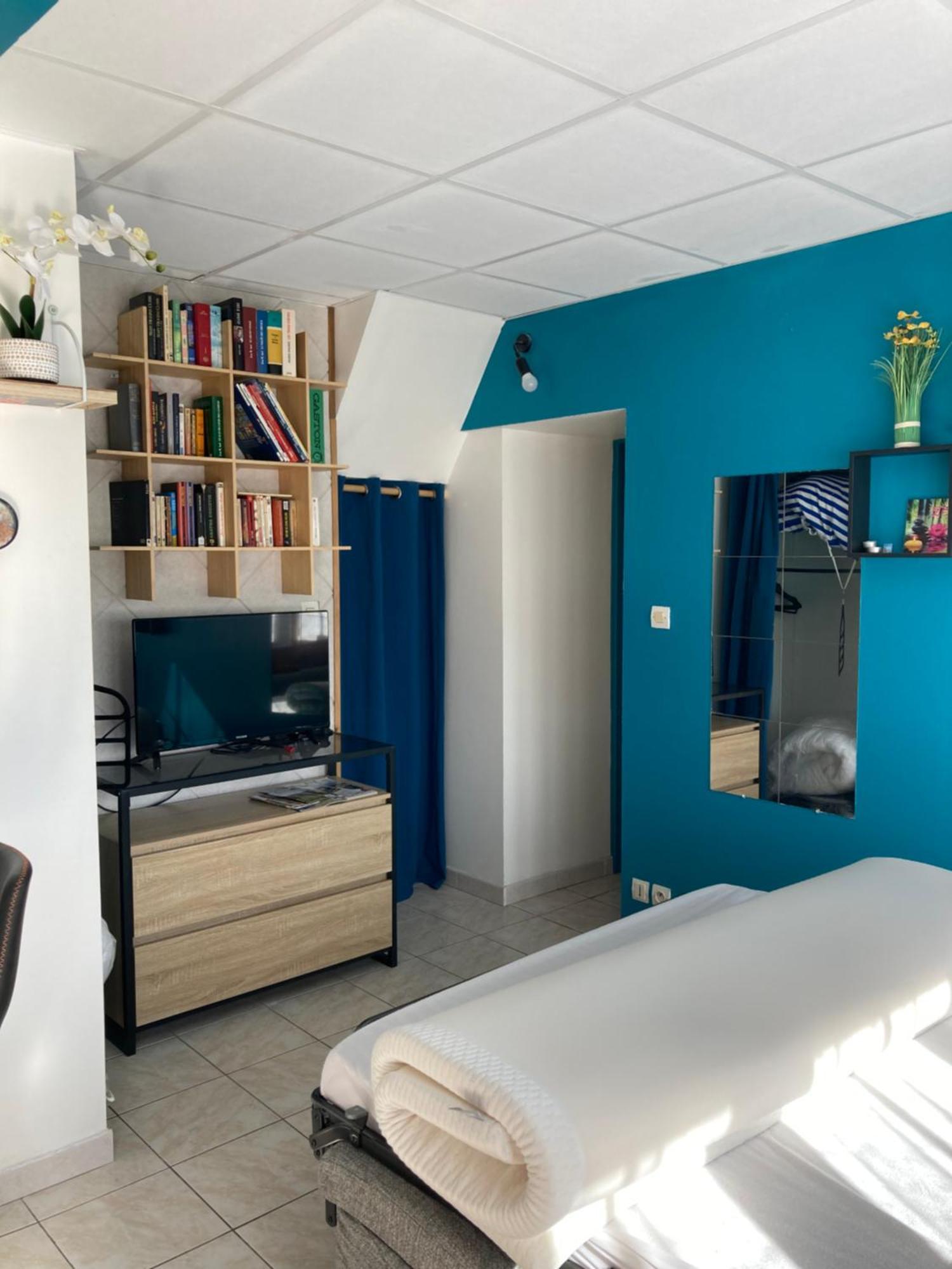 Chez Stella 1 Piece Canape Lit Deux Personnes, Cuisine, Sdb Separee Caylus Εξωτερικό φωτογραφία